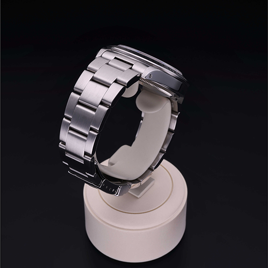 Rolex Certified Pre-Owned: Oyster Perpetual Explorer II, 40 mm, in Acciaio,  1997, 16570