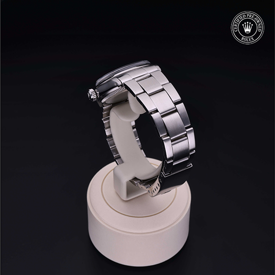 Rolex Certified Pre-Owned: Oyster Perpetual, 31 mm, in Acciaio,  , 6748/0