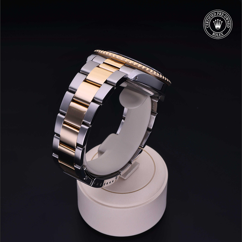 Rolex Certified Pre-Owned: Oyster Perpetual  GMT-Master II, 40 mm, in Acciaio/oro G,  1992, 16713LN