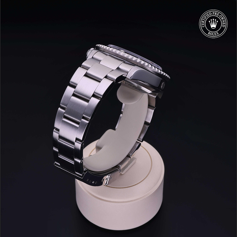 Rolex Certified Pre-Owned: Oyster Perpetual Sea-Dweller, 40 mm, in Acciaio,  2003, 16600