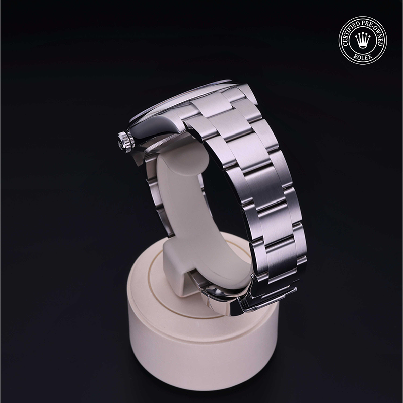 Rolex Certified Pre-Owned: Oyster Perpetual 39, 39 mm, in Acciaio,  2019, 114300