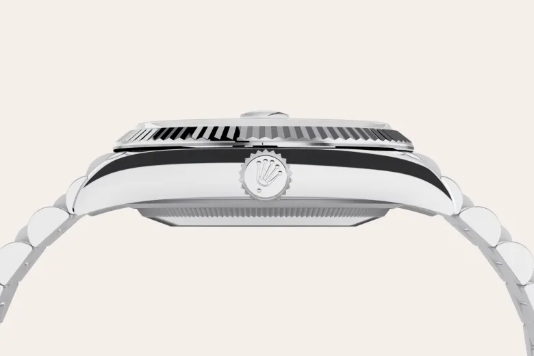 rolex M128236-0018   - Il quadrante blu ghiaccio