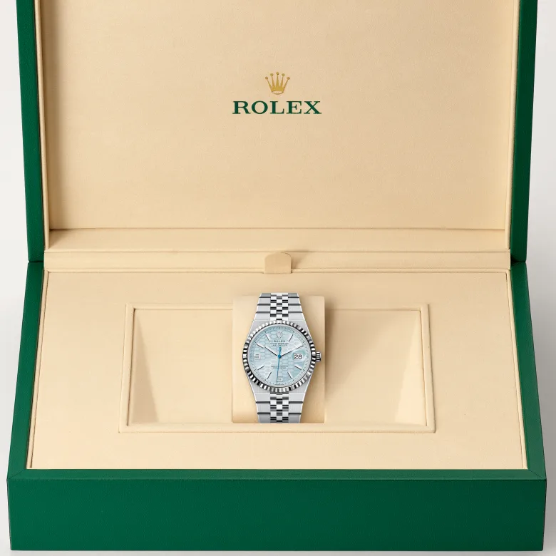 rolex M127236-0001   - Il quadrante blu ghiaccio